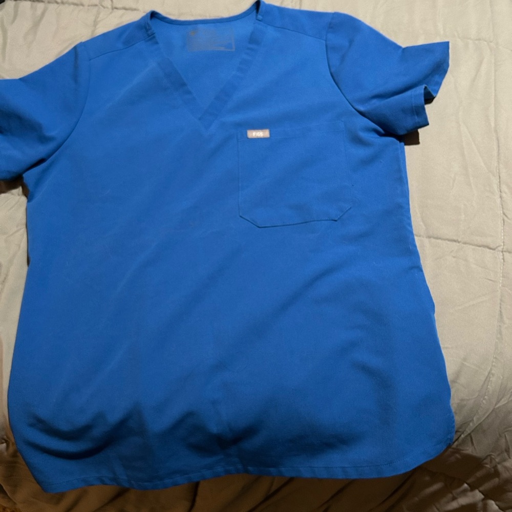 Figs one pocket scrub top size M